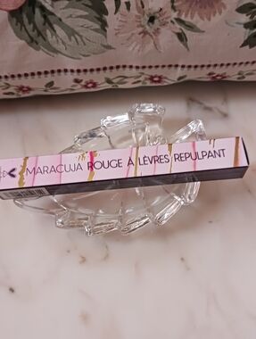 tarte Maracuja Rouge Lip Gloss - Pink with Gold Accents